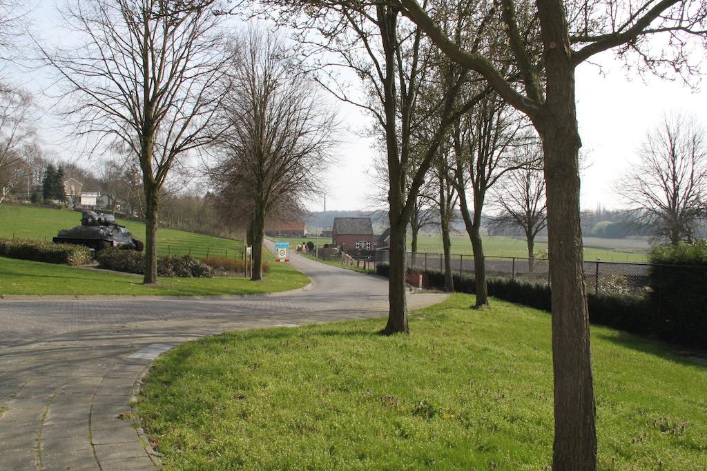 Hotel De Volksabdij Ossendrecht Exteriör bild