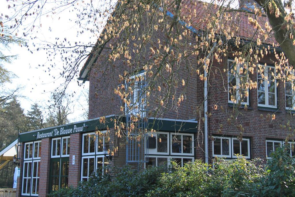 Hotel De Volksabdij Ossendrecht Exteriör bild